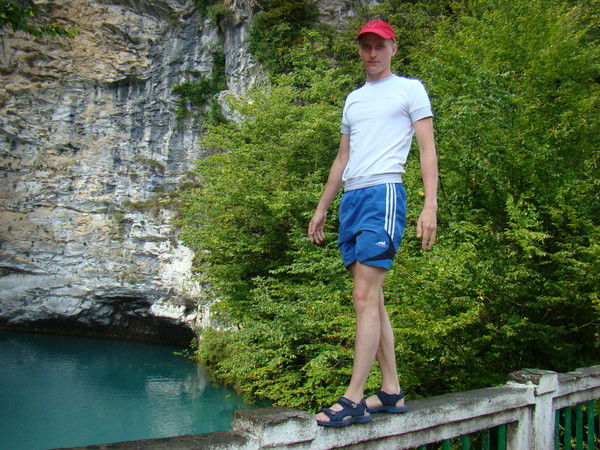 Виктор Титов