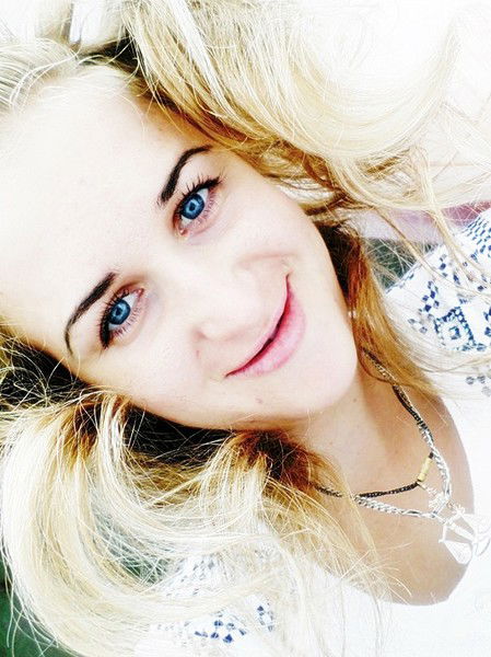 Нютка( Эн) Кормилец