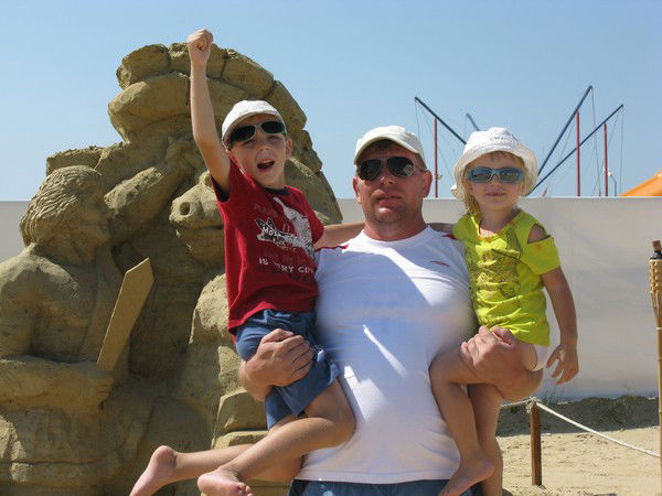 Михаил Костин