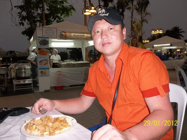 Самат Саренов