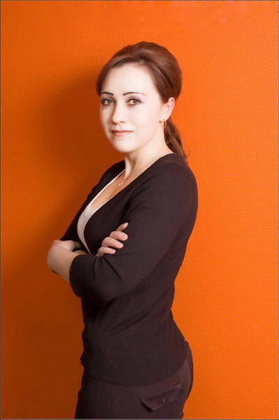 Елена Елена