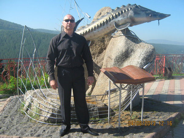 Андрей Иванов