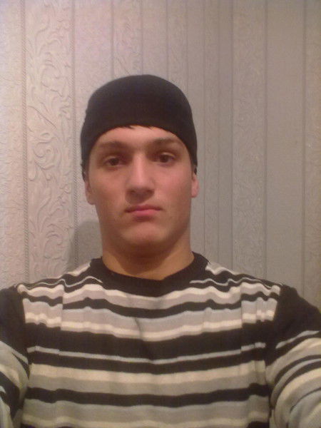 Муслим Шеров