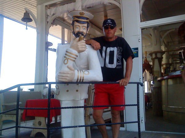 Олег Безуглов