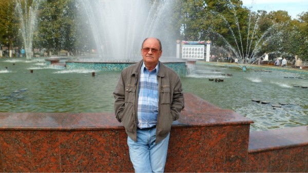 Олег Ракушин