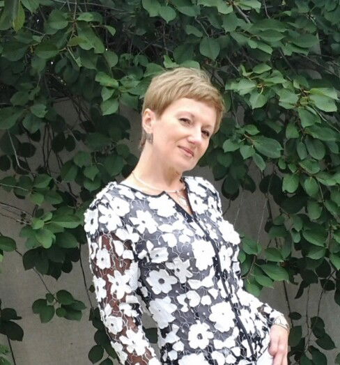 Елена Шостак