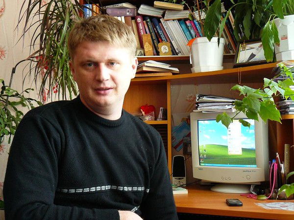 Николай Попов