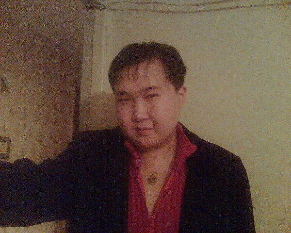 Дмитрий Менкенов