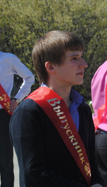 Илья Староверов