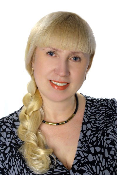 Марина Страхова