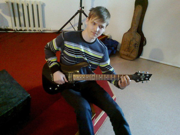 Серёжа Полегешко