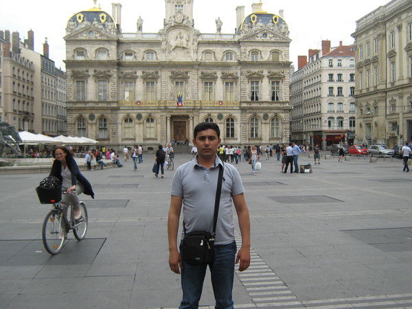 Эркин Насриев