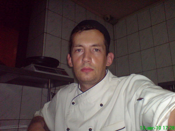 Владислав Иванов