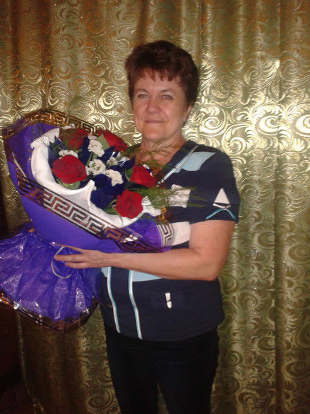 Валентина Колесникова ( Анциферова)