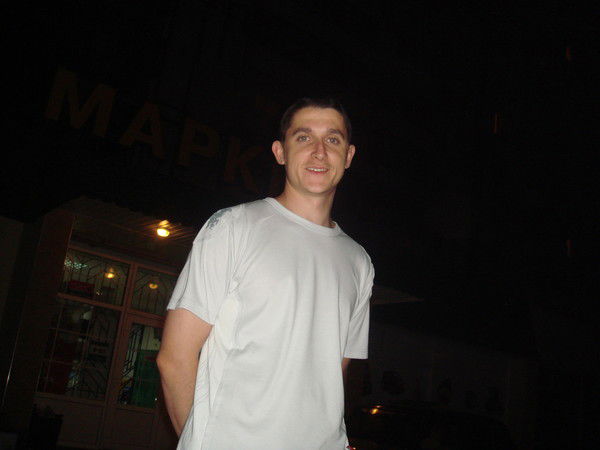 Артем Неалов