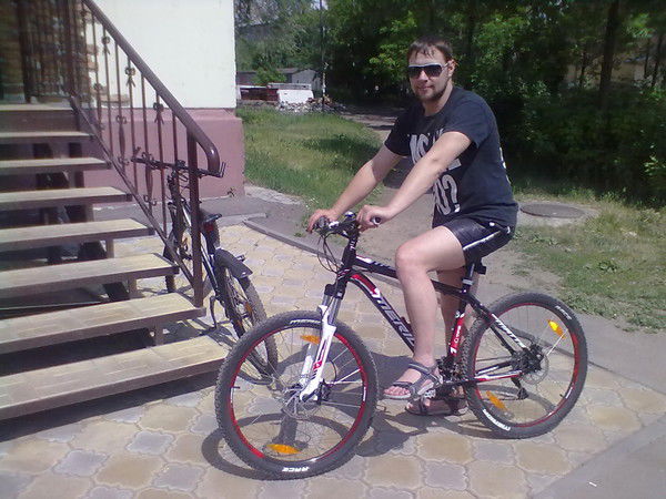 Павел Сакал