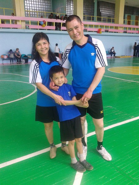 Олжас Момунов