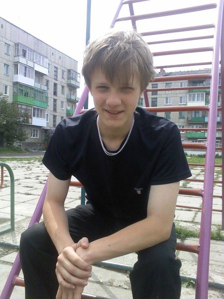 Василий Николаев