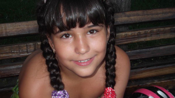 Арнелла Казарова