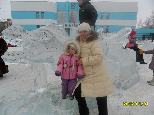 Лена Долгова