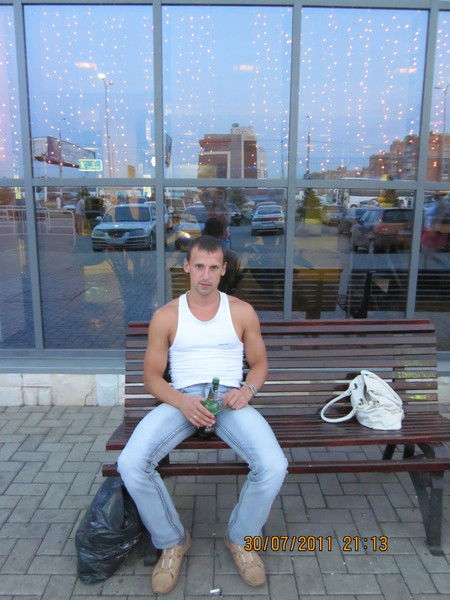 Андрей Волков