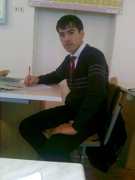 Манас Узакбергенов