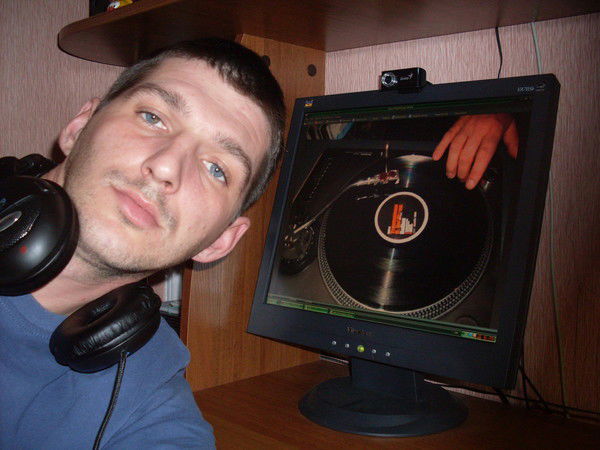 Александр Захаров