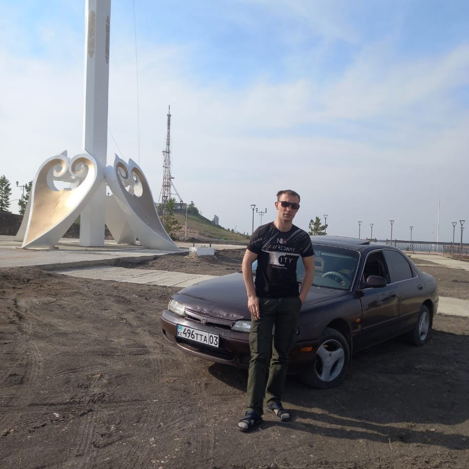 Аркадий Борзунов