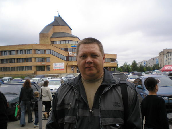 Геннадий Гусаров