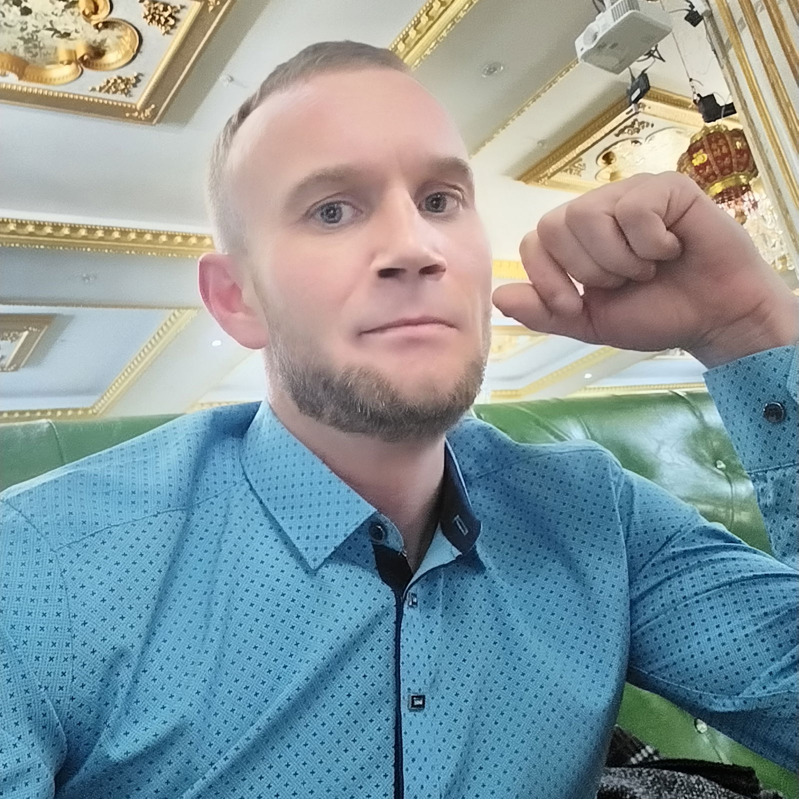 Александр Б