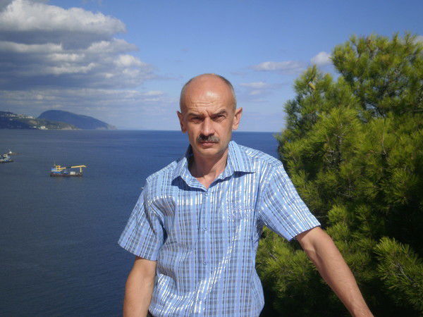 Александр Лажуев