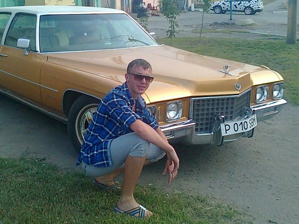 Макс Хмелёв