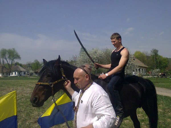 Виктор Новиков