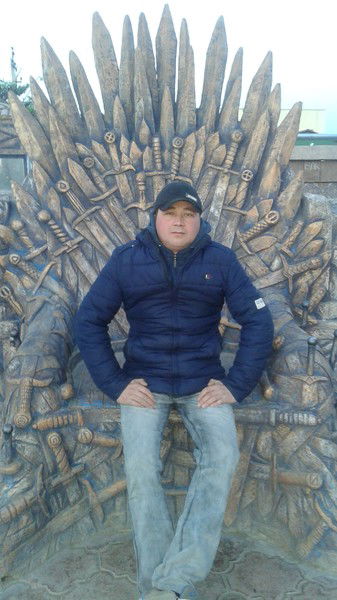 Aзамат Сапаров