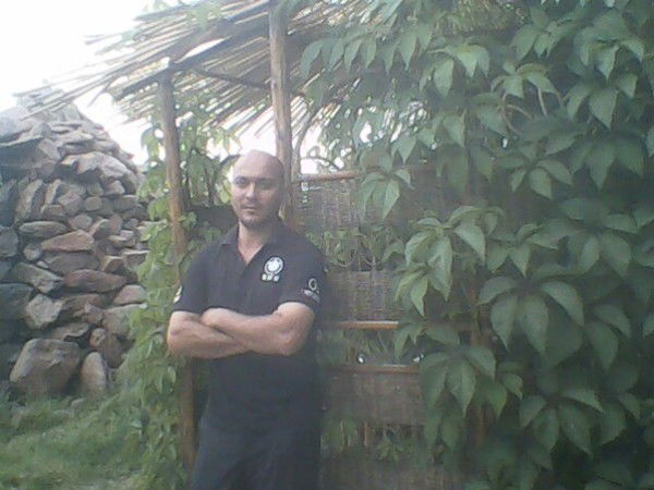 Алишер Мансуров