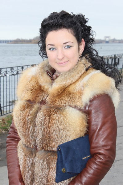 Анна Безрук