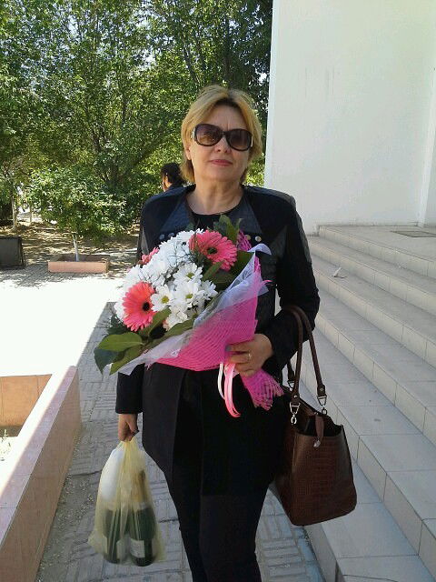 Лариса Жарова