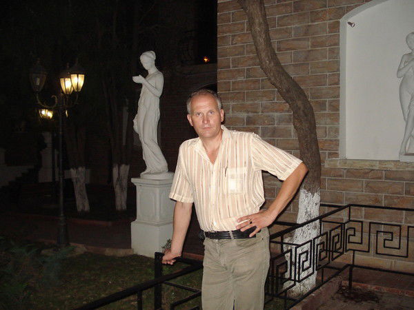 Андрей Коморный