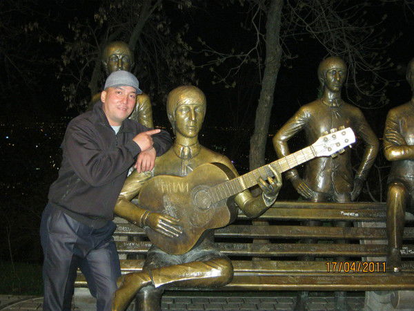 Аманбек Назаров