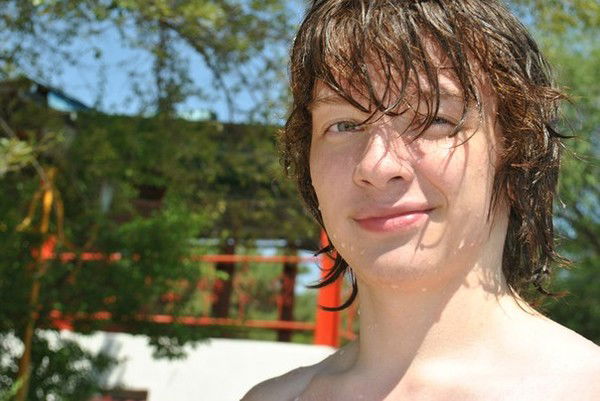 Омa Ажиханов