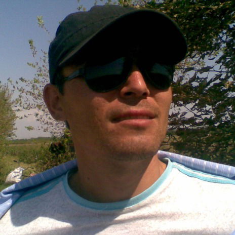 Алишер Хошимов