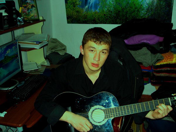 Макс Узенбаев