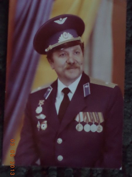 Гребенник Леонид