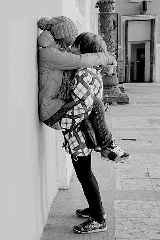 (*просто *мау* *)