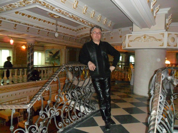 Игорь Катели