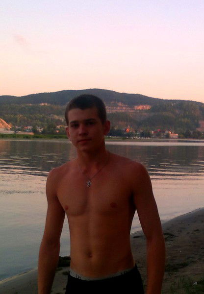 Никита Серяков