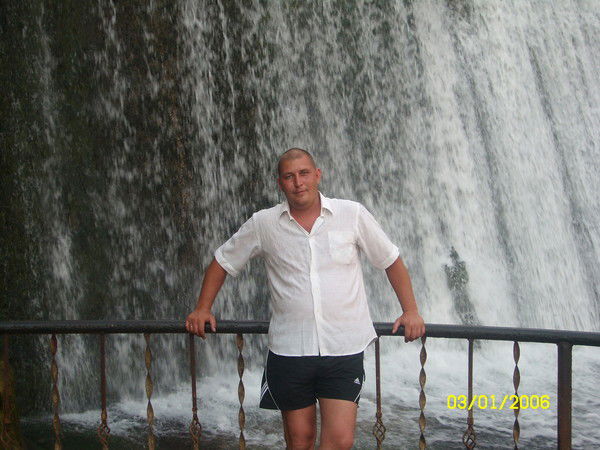 Антон Камарзин