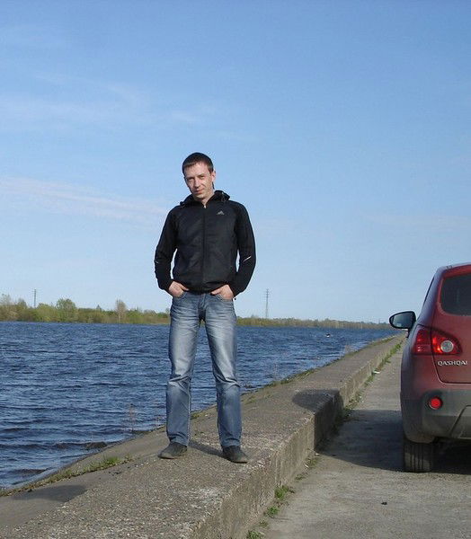 Алексей Емельянов