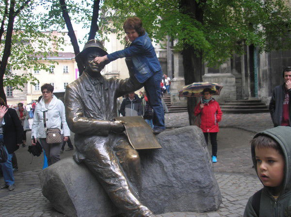 Елена Михайлова