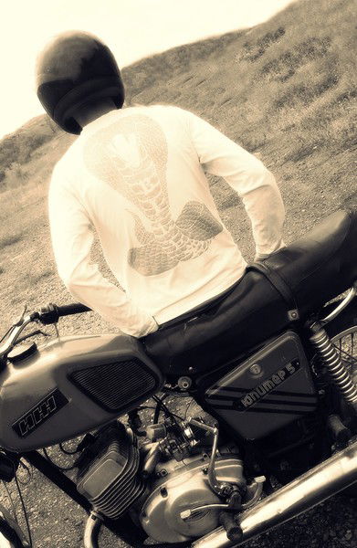 Максим Попов